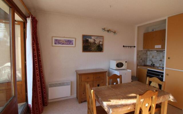 Appartement Auris, 1 pièce, 4 personnes - FR-1-297-25