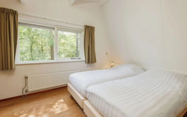 Detached Forest Villa With Dishwasher, Located in De Veluwe