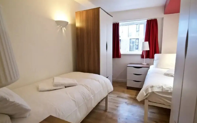 62-66 Farringdon by condokeeper