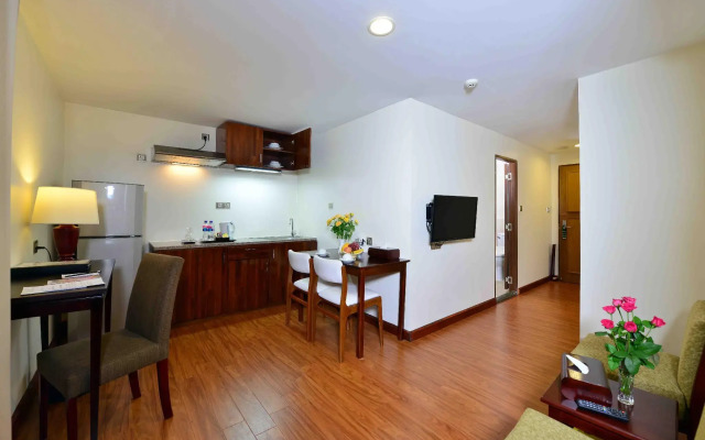 Cherry Hills Hotel