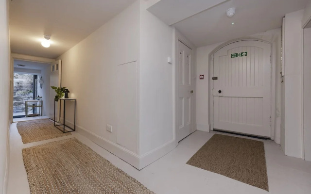 JOIVY Observatory Apartment