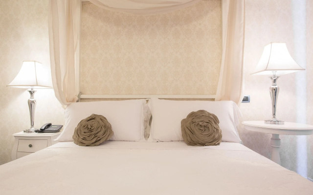 Marina Holiday Hotel & Spa