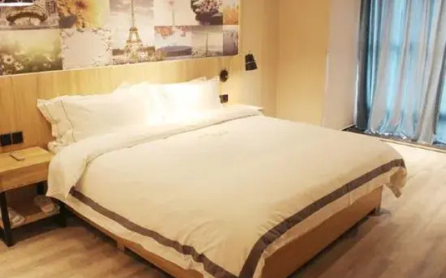 Qingmu Select Hotel (Nanjing Olympic Sports Exhibition Center store)