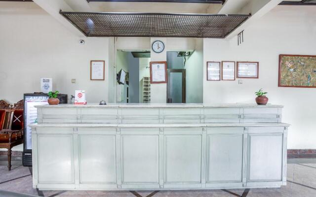 OYO 3819 Hotel Winotosastro