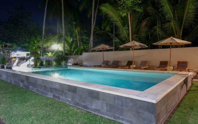 Reddoorz Plus Near Pantai Melase Lombok