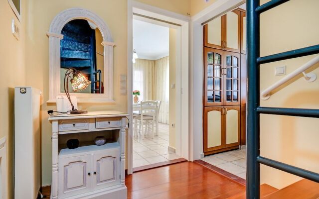 Casa di Elena Venetian Old Town Home