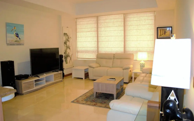 Stylish 1BR near MOE - MRD