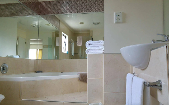 Motel Hobson's Choice