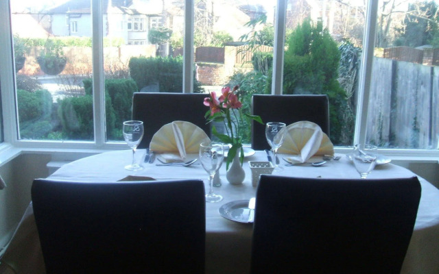 Shrewsbury Lodge