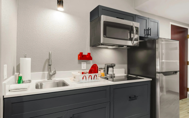 Hawthorn Extended Stay by Wyndham College Station