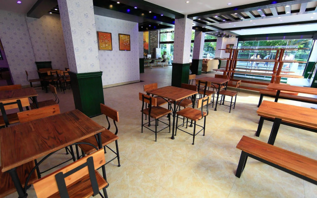 峨眉山TOWO上品酒店