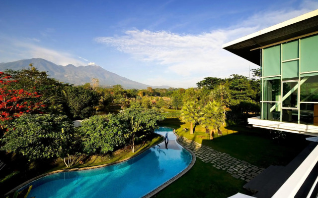 K Gallery Hotel