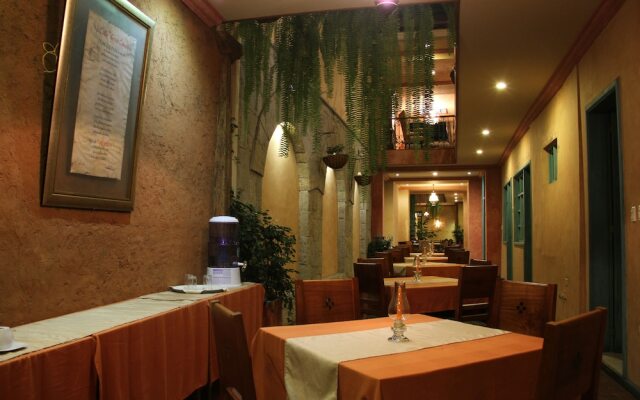 Hotel Inés María