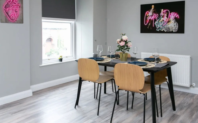 University Road Apartments