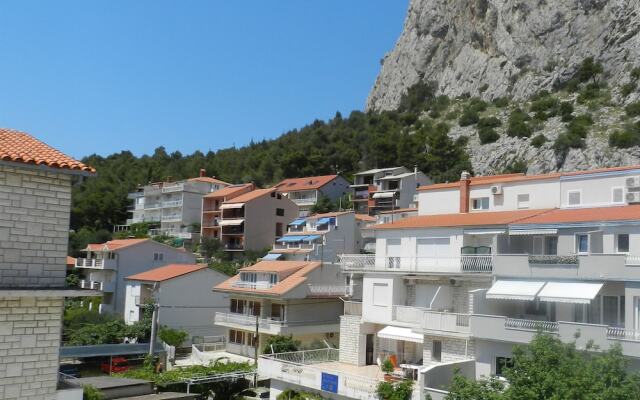 Apartments and Room Mirjana