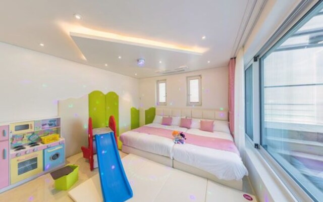 Gapyeong Ramu Poolvilla Pension
