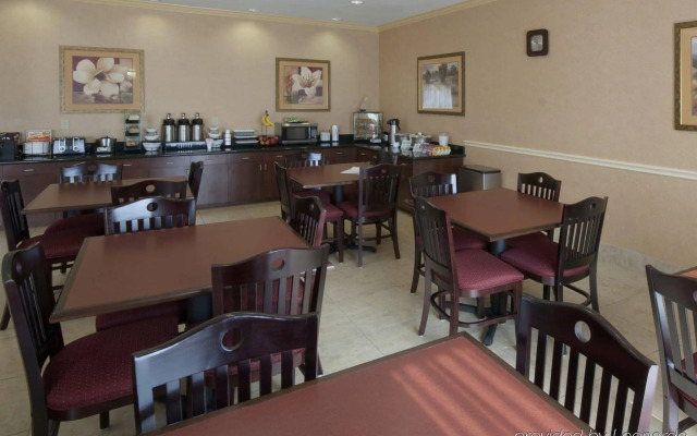 Americas Best Value Inn & Suites Livingston