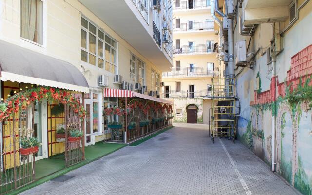 Апартаменты в центре Севастополя на Сенявина 5