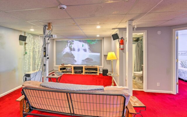 Pet-friendly Clarksville Home w/ Backyard!