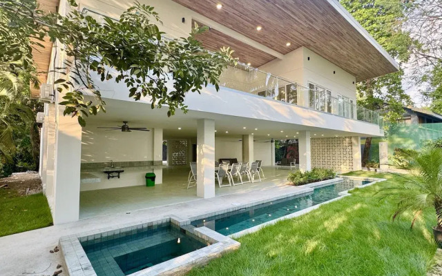 Esterillos Lote 6 Bedroom Home