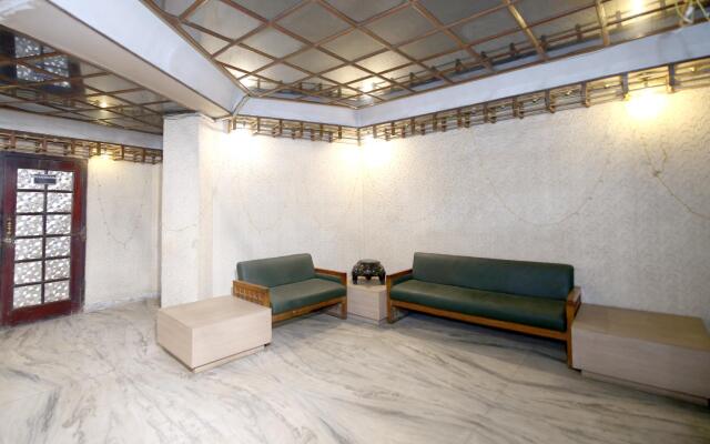 Capital O 27607 Hotel Kartik