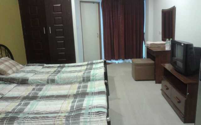 Thanarom Place