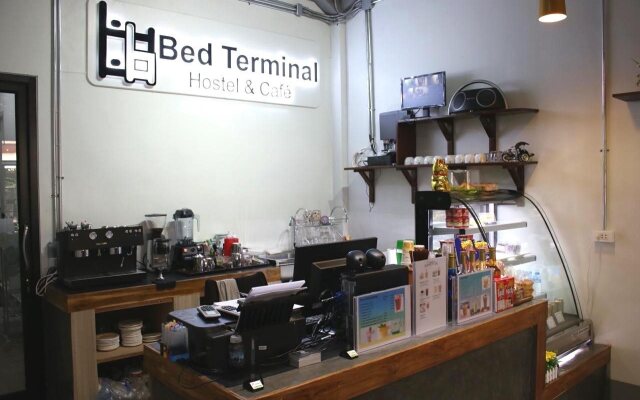 My Box Hostel & Cafe