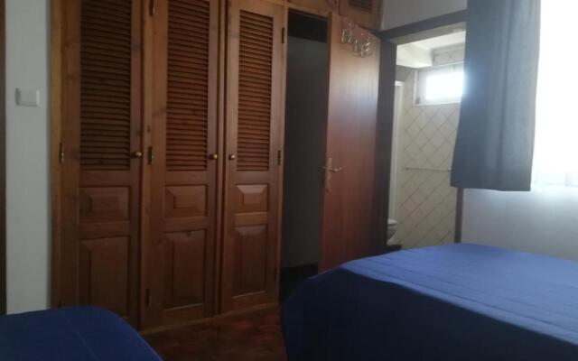 Alojamentos "A Buraca"