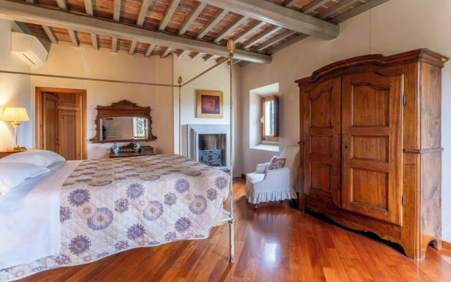 Villa Montegattoli With Panoramic Pool