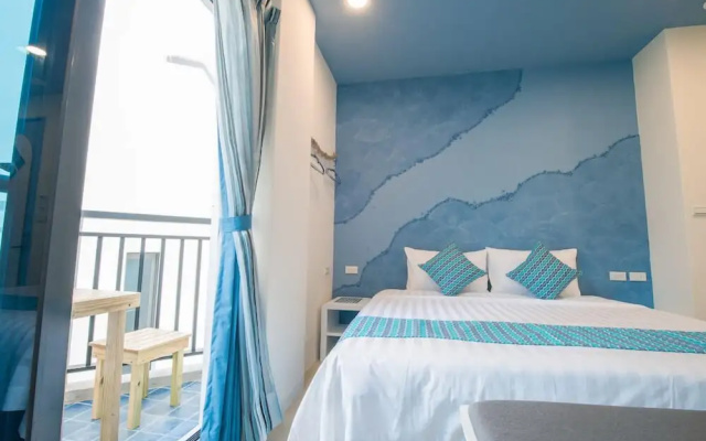 Sapphire Inn