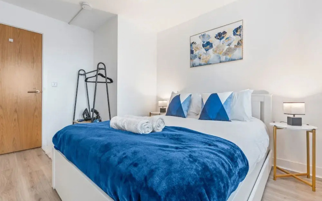 Couples- Business- Sleeps 2- Wifi- Pets- Parking
