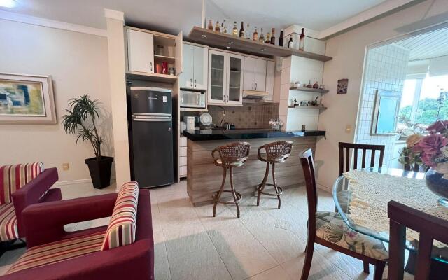 Lindo Apto a 100m da Praia de Jurere Crj101