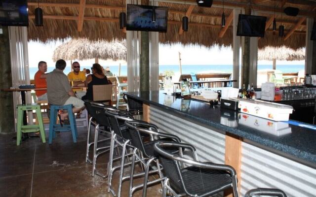 The Anna Maria Island Beach Paradise 10 - Studio condo by RedAwning