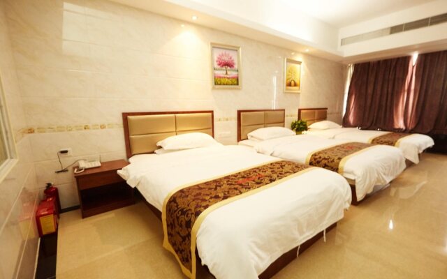 Sunny Apartment Of Grand Continental