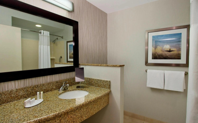 Courtyard by Marriott Atlanta Airport West
