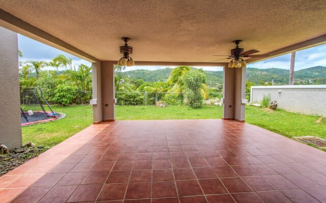 Caguas 4 Bedroom Vacation Villa