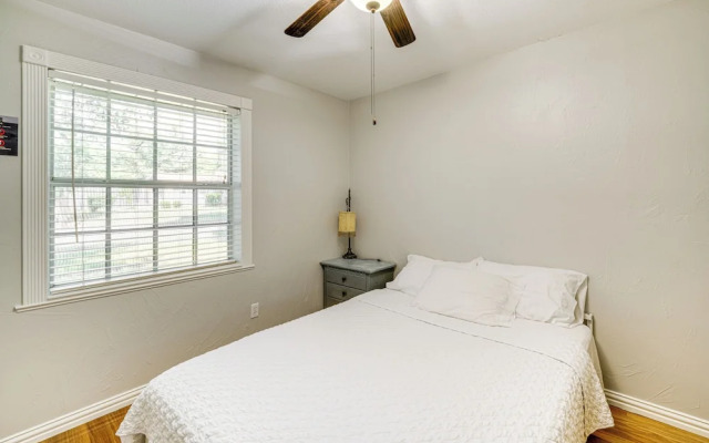 Texas Home w/ Yard: 2 Mi to Prairie Creek Park