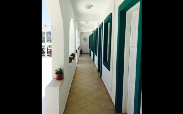 Estrella Beach Hotel