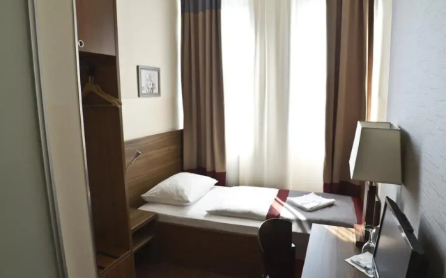 Ivbergs Hotel Berlin Messe