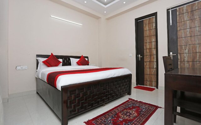 OYO 9997 Sohna Road
