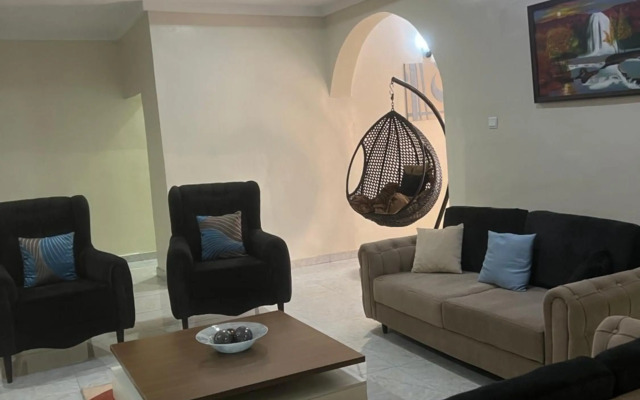 Well furnished and very spacious 2bedroom apartment in Wuye