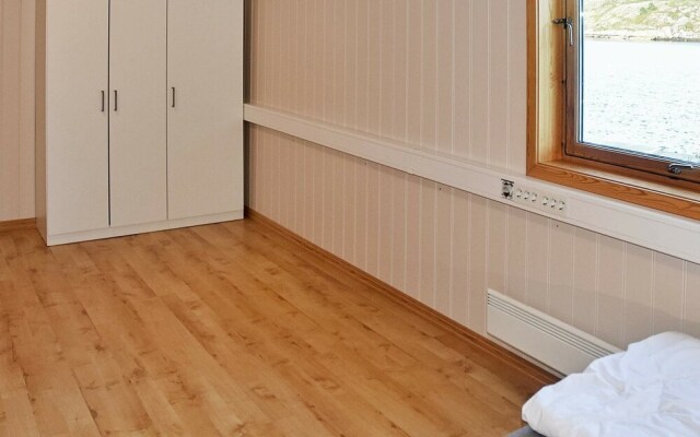 12 Person Holiday Home in Oksvoll