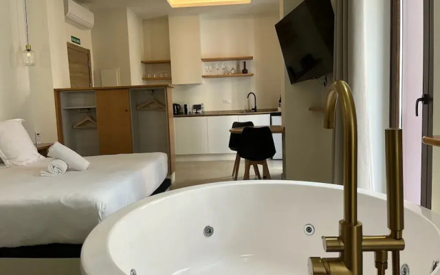 Reina Victoria Mercado