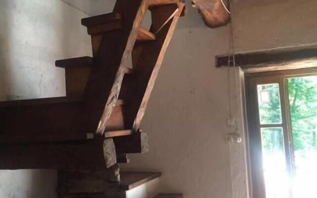 Centro Trekking A Cavallo Monte Brugiana