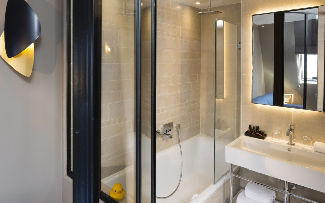 Le 10 Bis Hotel