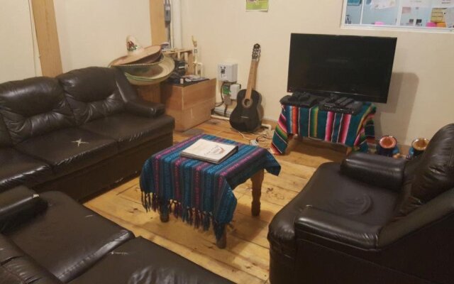 Hostel Casa De Yagil