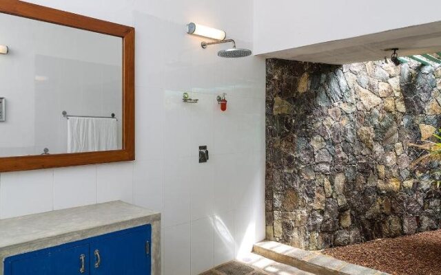 Villa Atulya at Ocean's edge