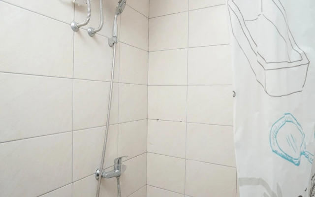 Modern 1BR Apartment at Central Park Residence By Travelio