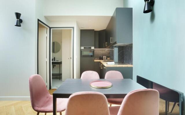 New and Lovely apartment center of Paris (Cléry)