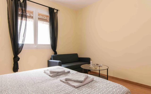 Go BCN Apartments - Castillejos